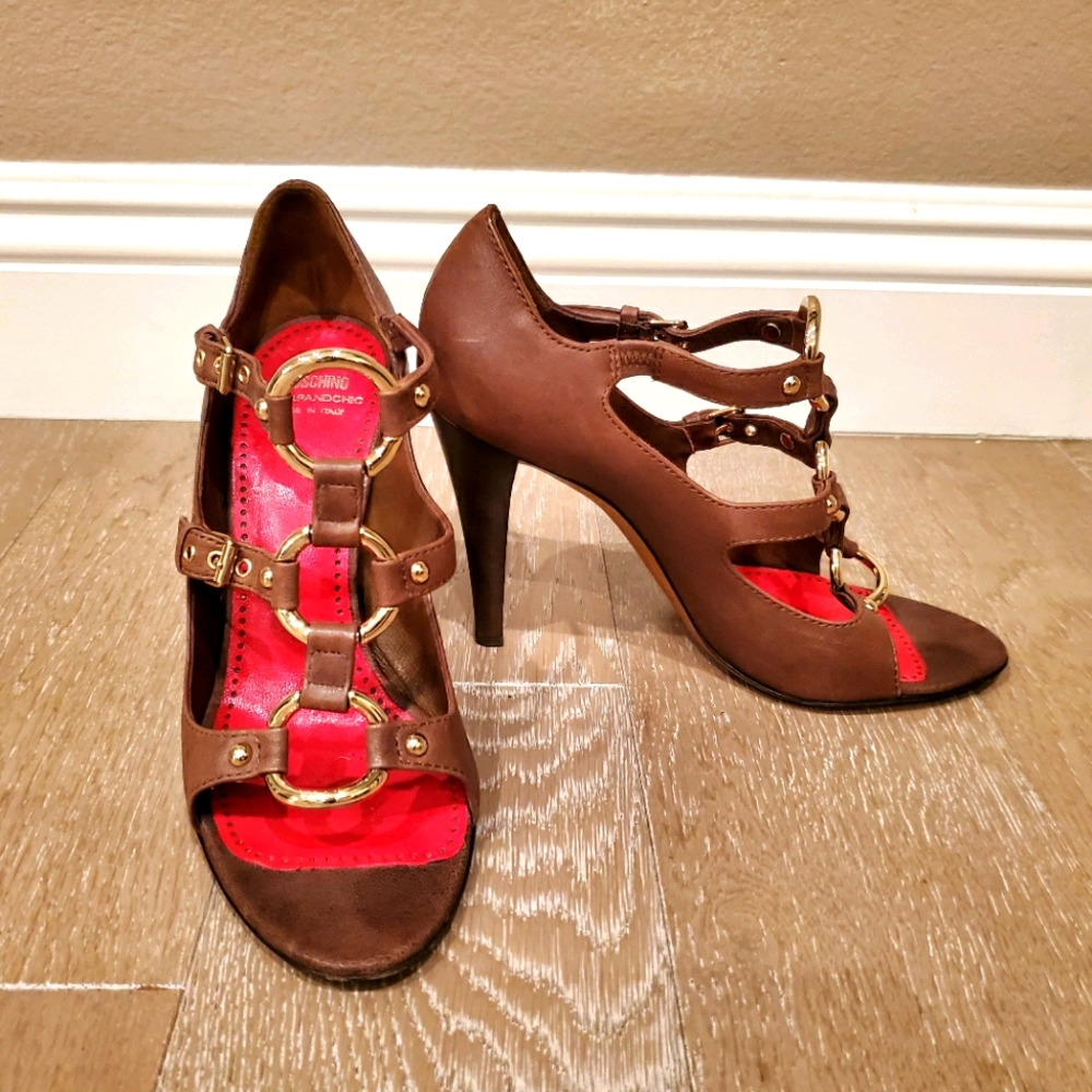 MOSCHINO heels Sandals pump MSRP $620